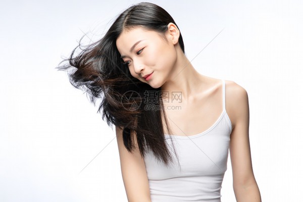 爆汗一时爽，武汉桑拿口爆让你爽翻天！